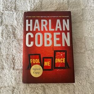 🔎🔪📚SIGNED Fool Me Once